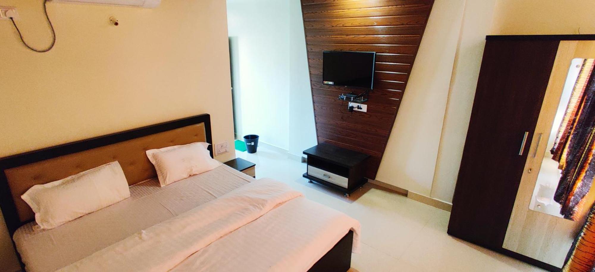 แฮปปี้ เดย์ ดิเวียคาร์ Hotel ดิเวเอการ์ ภายนอก รูปภาพ